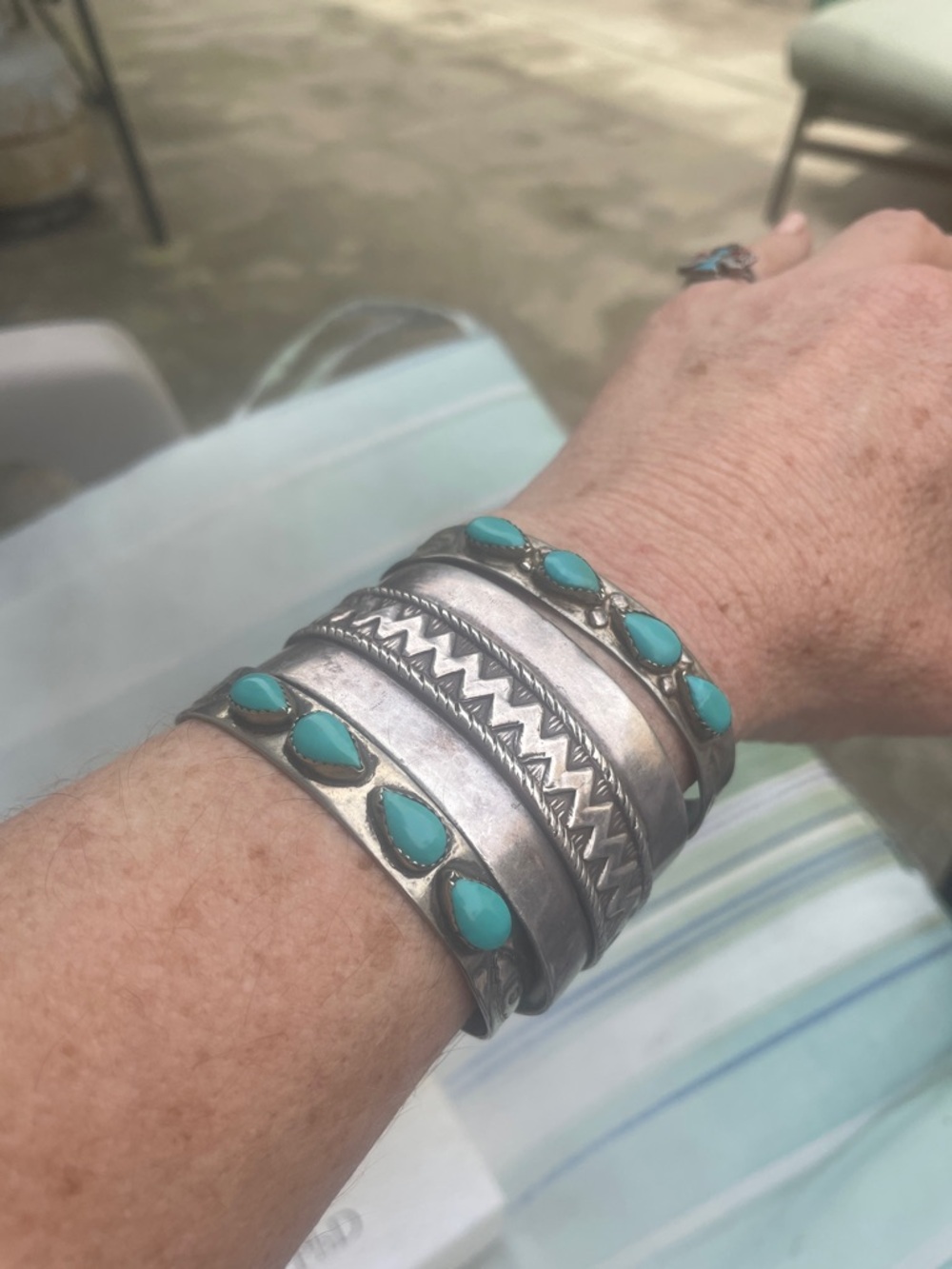1970’s Southwestern Sterling Silver 2” Wide Cuff Bracelet 🦉
